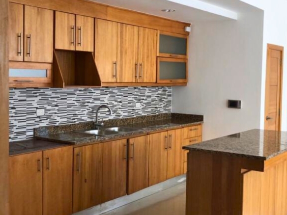 ¡Apartamento en Venta en Ensanche Naco! Línea Blanca Incluida.